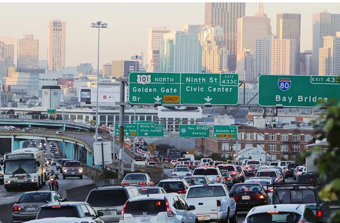 umnye-sistemy-v-san-frantsisko-ne-spravilis-s-zatorami