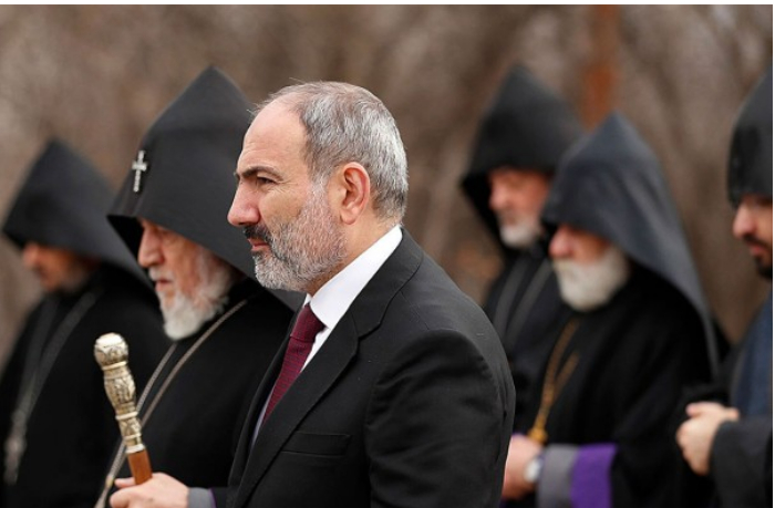 popy-protiv-pashinyana