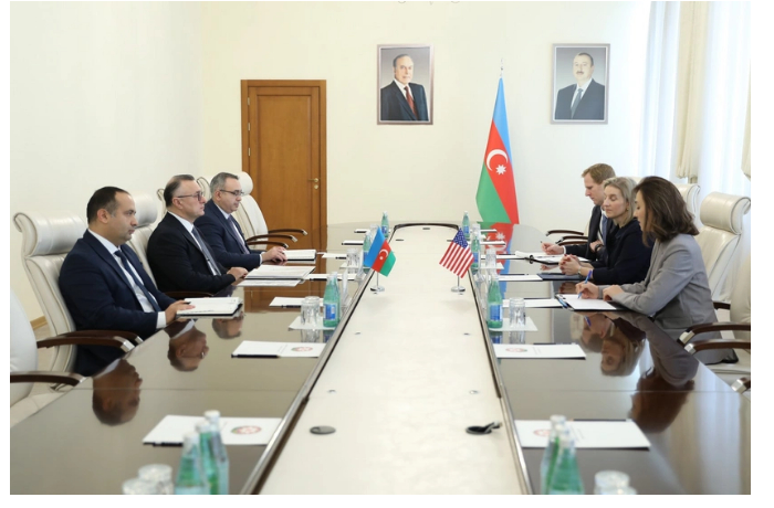 azerbaydzhan-i-ssha-obsudili-sotrudnichestvo-v-oblasti-zdravookhraneniya