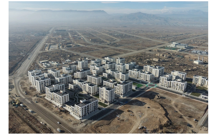 ilkham-aliev-prinyal-uchastie-v-otkrytii-2-go-zhilogo-kompleksa-v-agdame