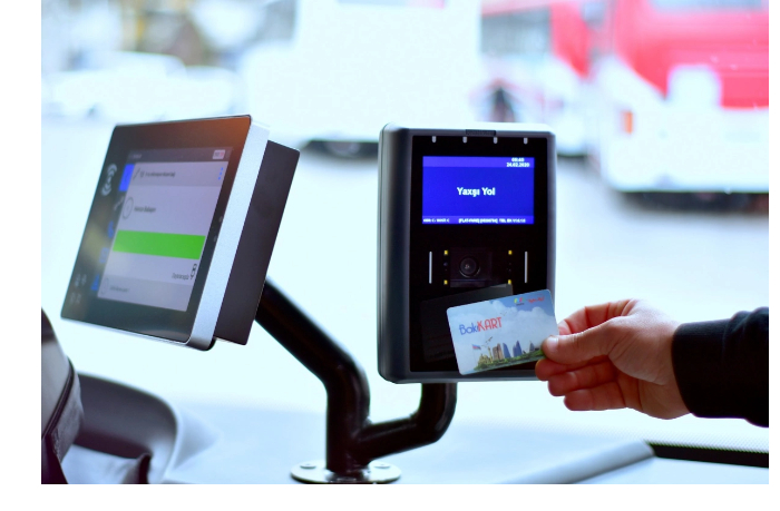 novshestvo-v-svyazi-s-oplatoy-proezda-v-avtobusakh-baku