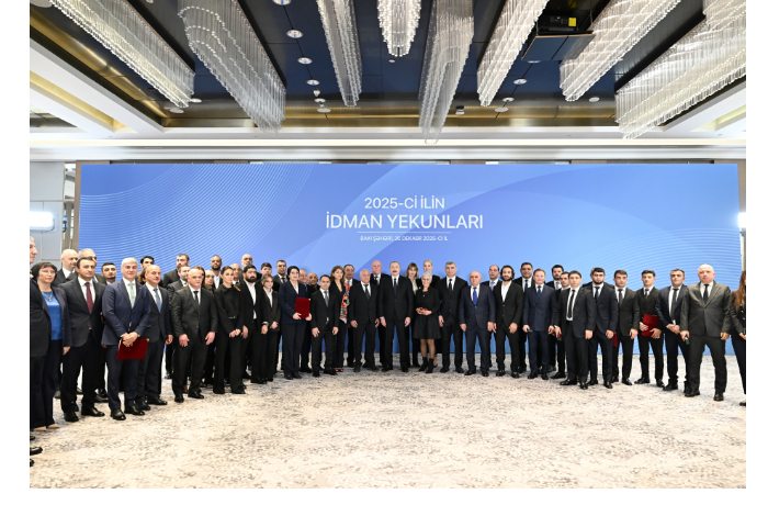 prezident-ilkham-aliev-prinyal-uchastie-v-tseremonii-posvyashchennoy-sportivnym-itogam-2025-goda-foto