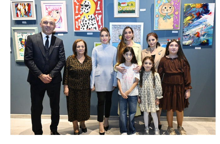 arzu-alieva-i-alena-alieva-prinyali-uchastie-v-vystavke-v-tsentre-zirya