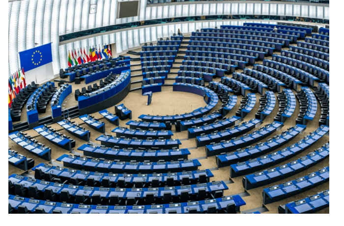 politico-yek-gotovit-yuridicheskuyu-osnovu-dlya-peredachi-rossiyskikh-aktivov-ukraine