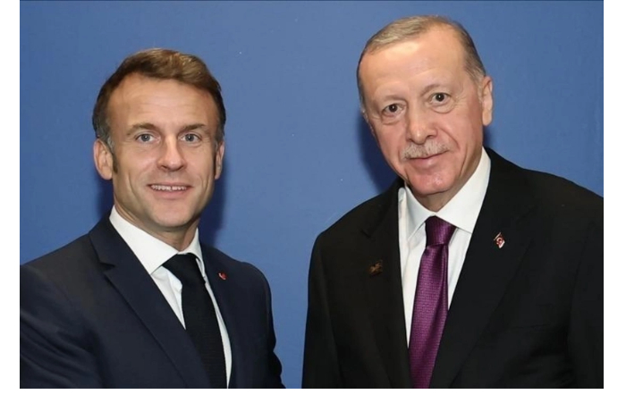 erdogan-i-makron-obsudili-situatsiyu-na-yuzhnom-kavkaze