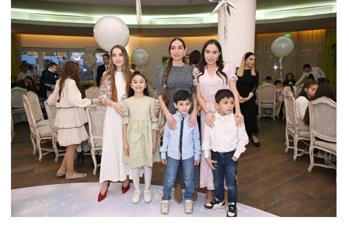 alyona-alieva-podelilas-publikatsiey-posvyashchennoy-novogodnemu-torzhestvu-organizovannomu-dlya-detey