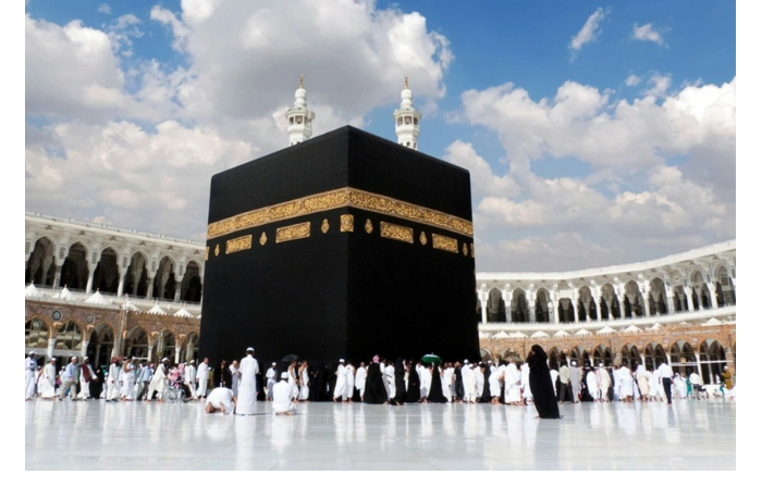 v-azerbaydzhane-priem-dokumentov-dlya-zhelayushchikh-sovershit-khadzh-zavershitsya-15-fevralya