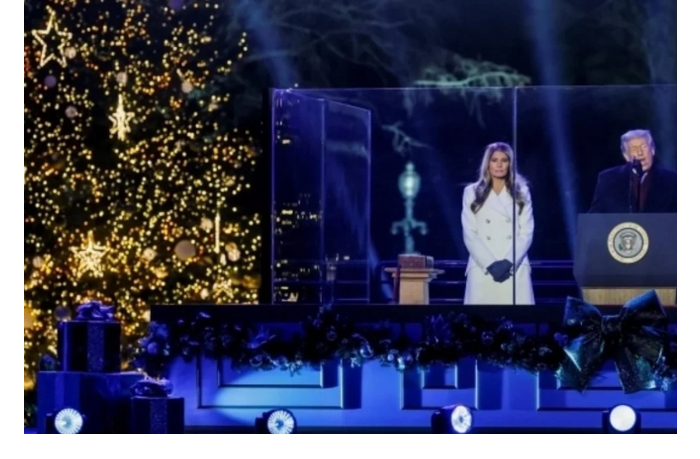 tramp-zazheg-glavnuyu-rozhdestvenskuyu-yel-vashingtona