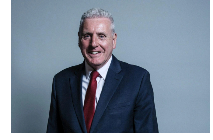 gosministr-po-voprosam-oborony-velikobritanii-nakhoditsya-v-armenii