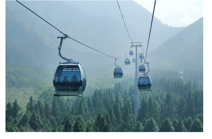 ayna-stroit-kanatnuyu-dorogu-v-balakene-za-10-millionov-manatov