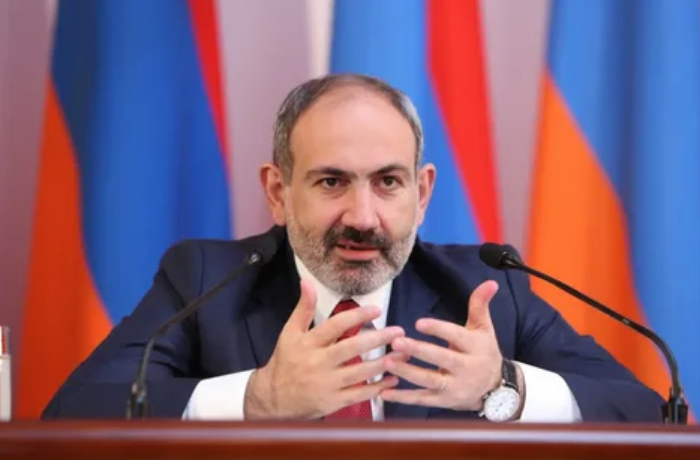 pashinyan-prikidyvaetsya-demokratom