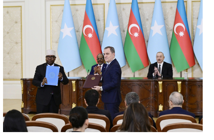 azerbaydzhan-i-somali-proveli-obmen-podpisannymi-dokumentami