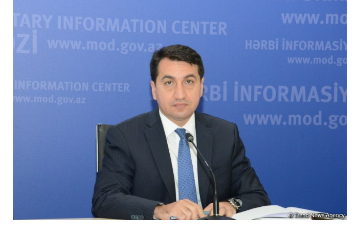 khikmet-gadzhiev-pozdravil-sotrudnikov-televideniya