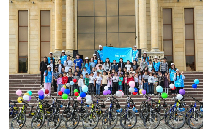 po-initsiative-leyly-alievoy-prozhivayushchim-v-regionakh-detyam-i-podrostkam-podarili-velosipedy