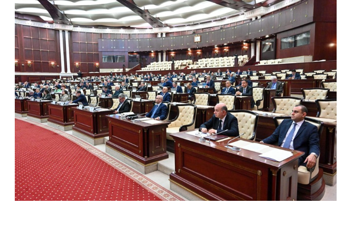 v-parlamente-azerbaydzhana-obsudili-izmenenie-daty-yezhegodnogo-otcheta-kabineta-ministrov