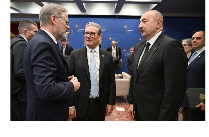 prezident-azerbaydzhana-vstretilsya-s-premerom-velikobritanii