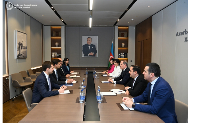 dzheykhun-bayramov-vstretilsya-s-zamestitelem-pomoshchnika-gossekretarya-ssha