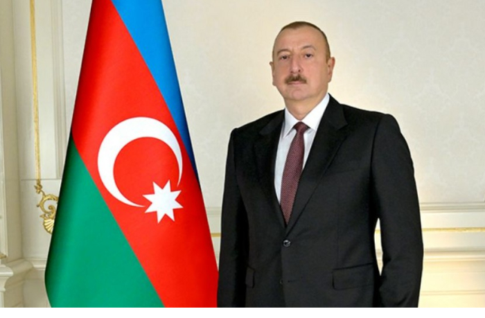 prezident-i-pervaya-ledi-pochtili-pamyat-azerbaydzhanskikh-synov-pogibshikh-v-borbe-za-pobedu-nad-fashizmom