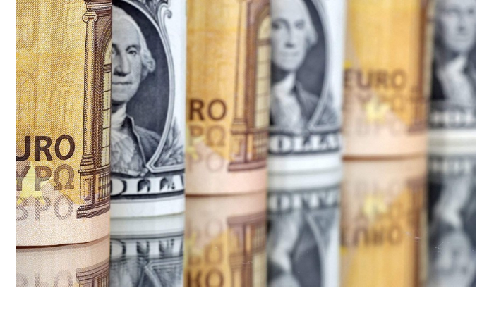dollar-podeshevel-k-yevro-i-iene-pered-publikatsiey-dannykh-po-ekonomike-ssha