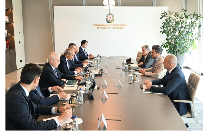 mikail-dzhabbarov-vstretilsya-s-gendirektorom-frantsuzskoy-kompanii-ib2