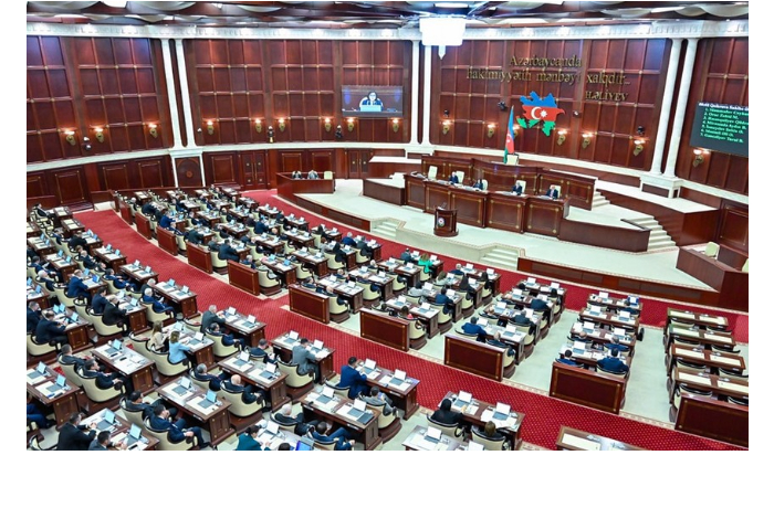 v-baku-prokhodit-65-ya-plenarnaya-sessiya-pa-oches