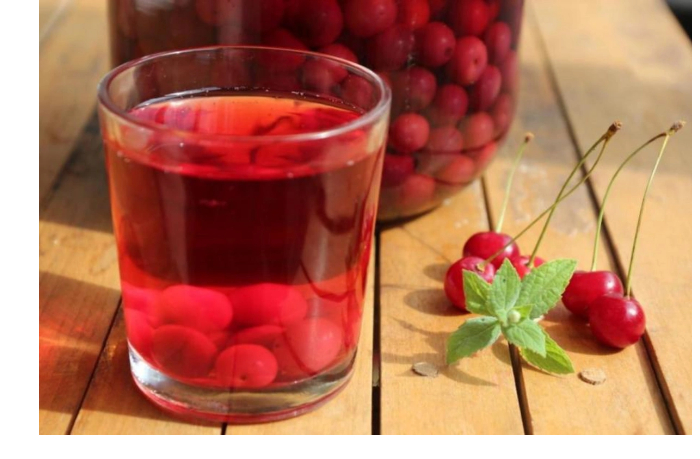 kompot-okazalsya-opasnee-chem-gazirovka