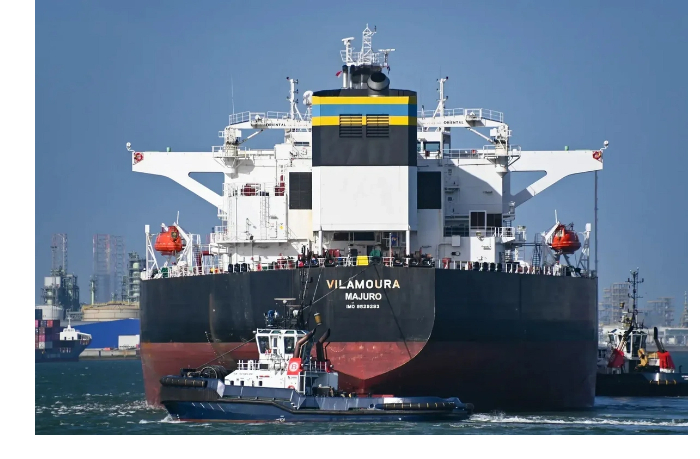 smi-v-sredizemnom-more-vzorvalsya-tanker-perevozivshiy-neft-iz-rossiyskogo-porta