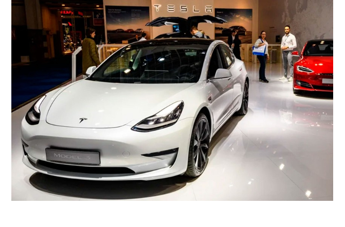 smi-tramp-planiruet-prodat-svoy-tesla
