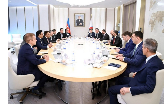 azerbaydzhan-podpisal-dogovor-s-emiratskoy-kompaniey-o-sozdanii-umnoy-gazovoy-seti