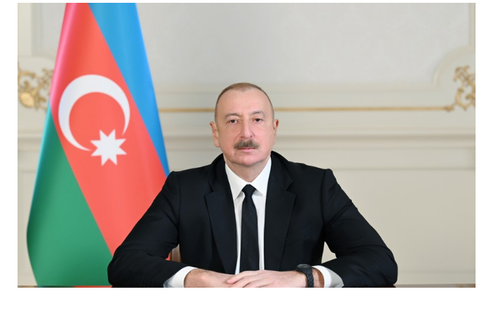 prezidenty-azerbaydzhana-i-uzbekistana-provodyat-vstrechu-odin-na-odin