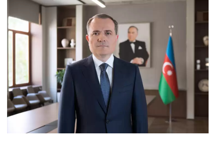 bayramov-prinyal-predstavitelya-yunisef-po-sluchayu-zaversheniya-yee-deyatelnosti-v-azerbaydzhane