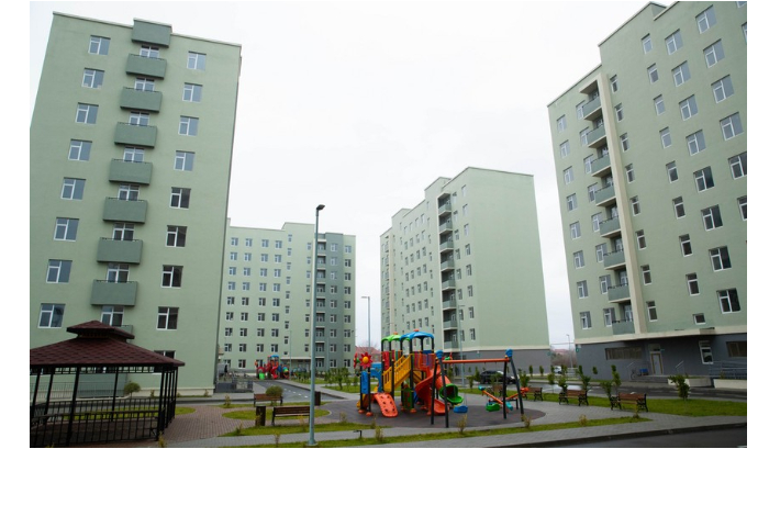 v-poslevoennyy-period-semyam-pogibshikh-i-invalidam-voyny-predostavleno-okolo-7-tys-kvartir-i-chastnykh-domov