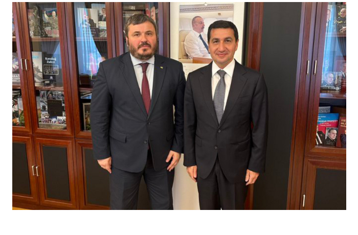 khikmet-gadzhiev-i-yuriy-gusev-obsudili-ukreplenie-strategicheskogo-partnerstva-mezhdu-baku-i-kievom