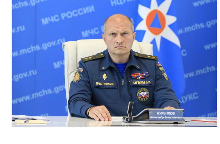 glava-mchs-rf-pribyl-v-baku-na-zasedanie-mezhdunarodnoy-organizatsii-grazhdanskoy-oborony