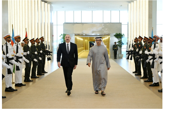 prezident-ilkham-aliev-pribyl-s-rabochim-vizitom-v-obedinennye-arabskie-emiraty