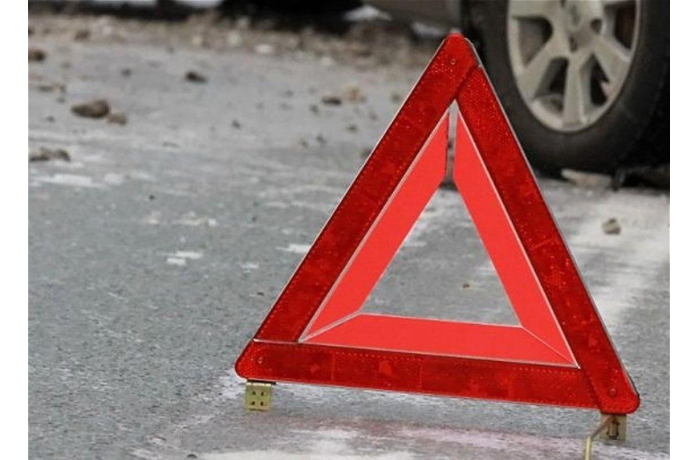 na-doroge-agdam-fizuli-perevernulsya-mikroavtobus-postradali-20-chelovek