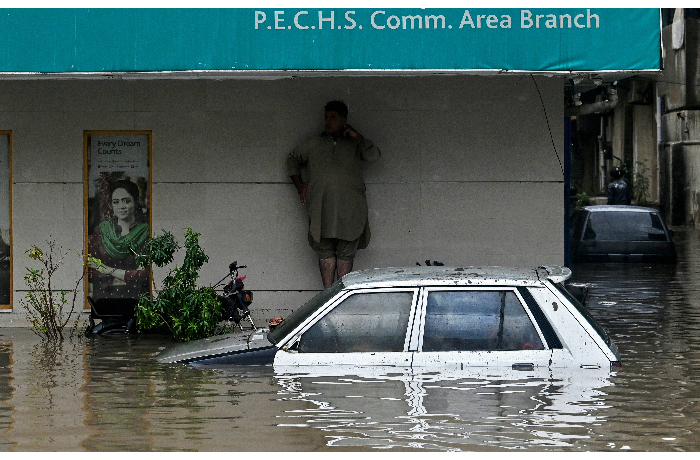 pakistan-navodneniya-priveli-k-gibeli-lyudey-i-masshtabnym-razrusheniyam