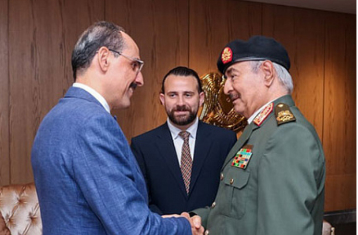 dva-polyusa-korolevstva-kaddafi