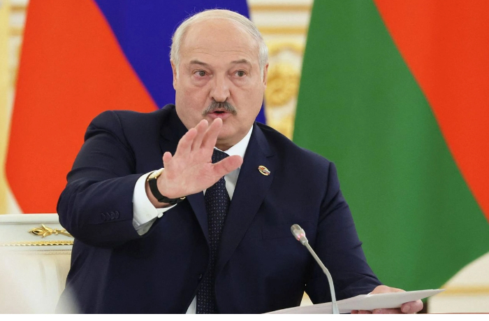lukashenko-zayavil-chto-yemu-ne-khochetsya-upravlyat-avtoritarno