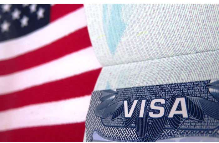 ssha-vveli-rekordnuyu-platu-v-razmere-100-000-dollarov-za-novye-vizy