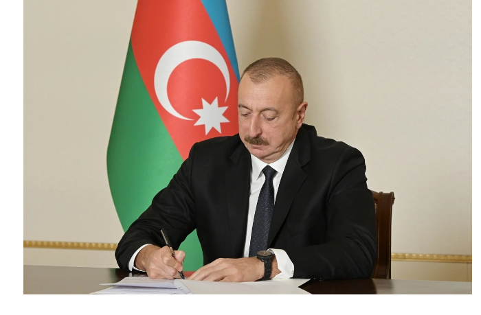 prezident-ilkham-aliev-vydelil-2-mln-manatov-na-stroitelstvo-dorog