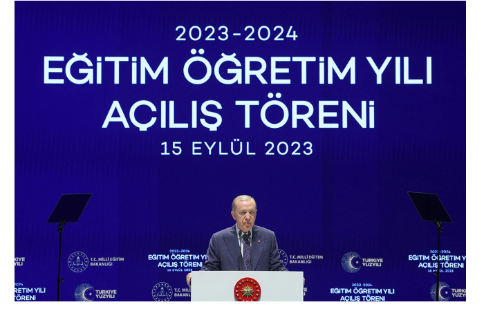 redzhep-tayip-erdogan-rassleduyutsya-svyazi-podrostka-sovershivshego-vooruzhennoe-napadenie-v-izmire