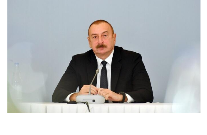 ilkham-aliev-obratilsya-k-uchastnikam-13-go-zasedaniya-foruma-mozgovykh-tsentrov-svmda