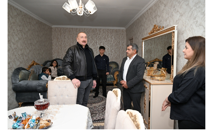 prezident-ilkham-aliev-oznakomilsya-s-rabotami-prodelannymi-v-sele-ashagy-oratag-agderinskogo-rayona-foto