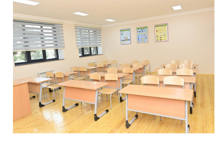 v-azerbaydzhane-bolee-100-shkol-zakroyutsya-ucheniki-pereydut-na-distantsionnoe-obuchenie