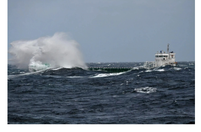 sudam-v-kaspiyskom-more-obyavleno-shtormovoe-preduprezhdenie