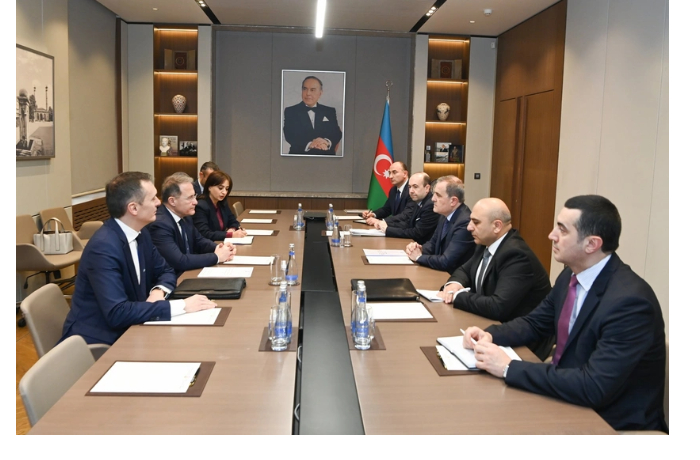 azerbaydzhan-i-italiya-proveli-mezhmidovskie-politkonsultatsii