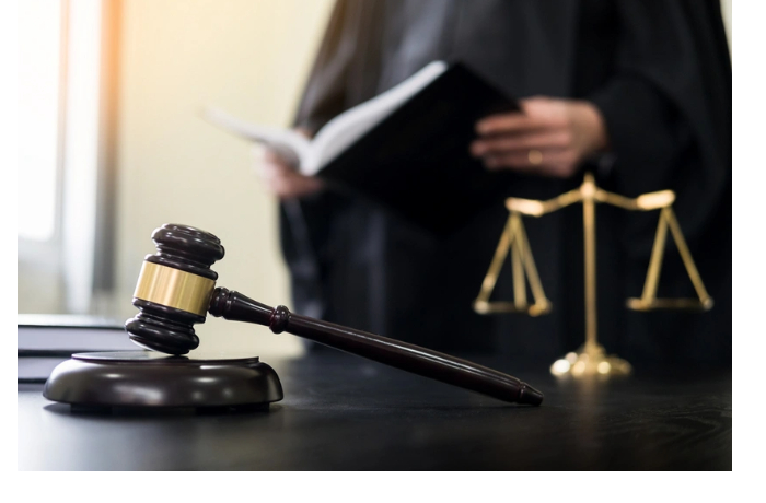 prezident-utverdil-novyy-poryadok-utverzhdeniya-sluzhebnykh-udostovereniy-sudey