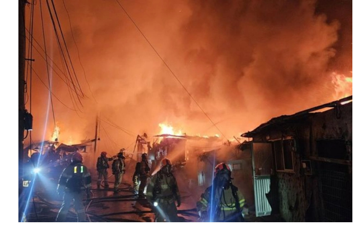 v-seule-pozhar-ostavil-180-chelovek-bez-kryshi-nad-golovoy