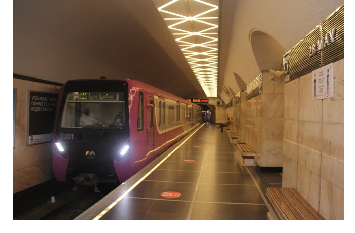 v-2025-godu-chislo-passazhirov-bakinskogo-metro-sokratilos-na-14